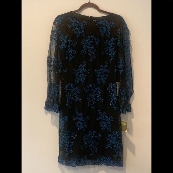 Taylor mesh  floral mini dresses  size 6, NWT - Picture 2 of 8